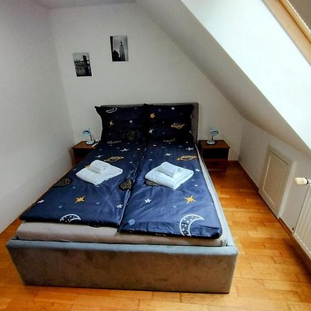 Duplex With Garden Apartamento Praga Exterior foto
