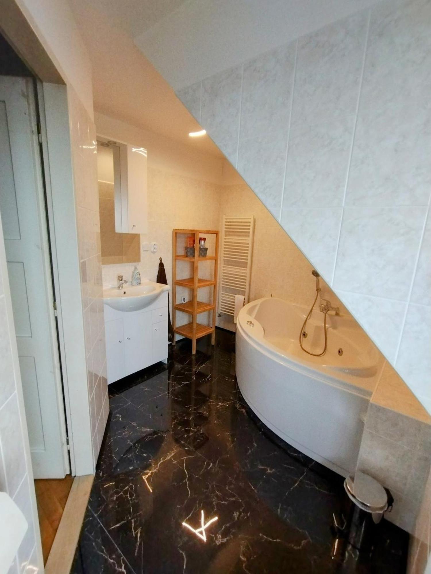 Duplex With Garden Apartamento Praga Exterior foto