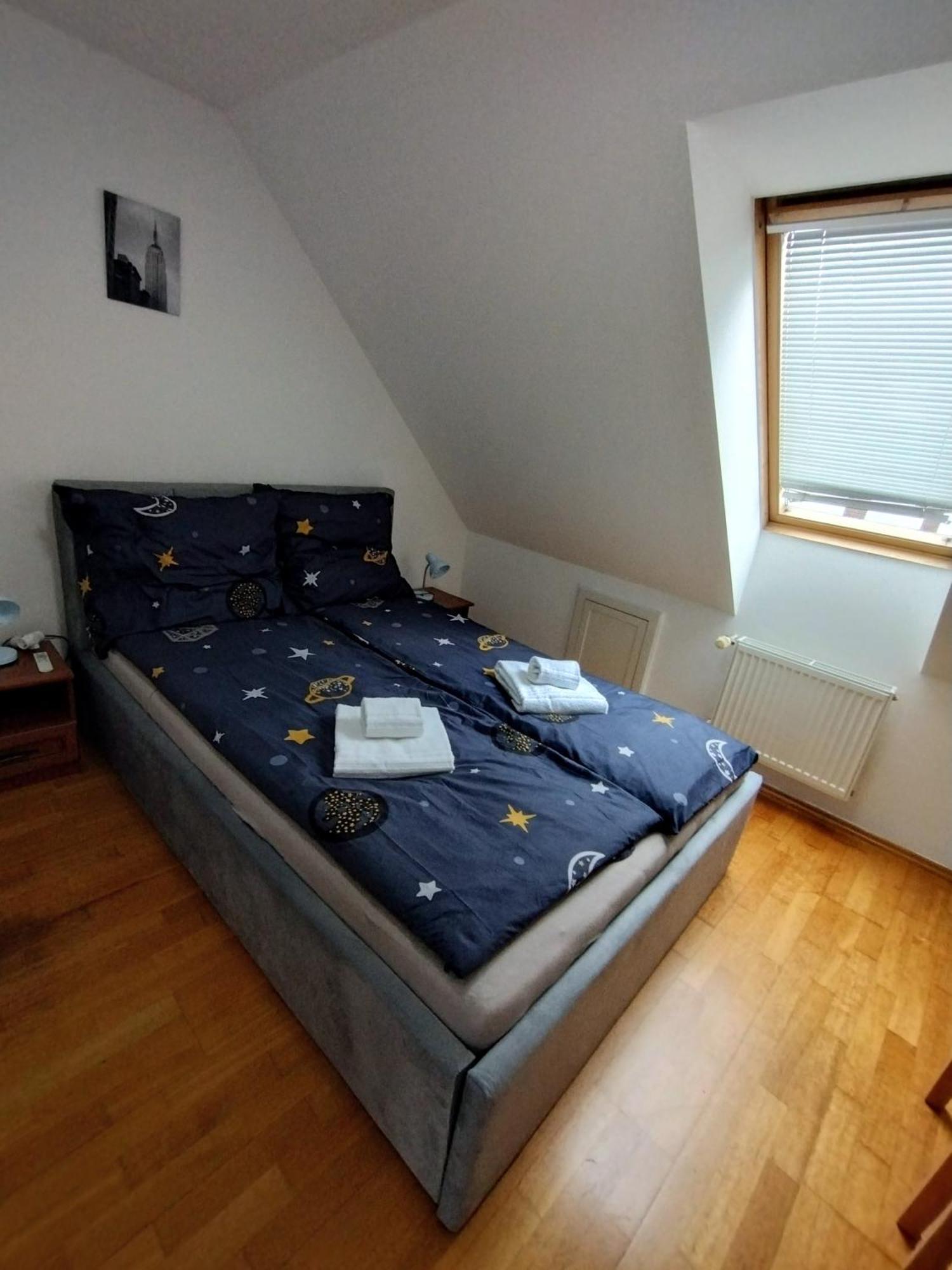 Duplex With Garden Apartamento Praga Exterior foto